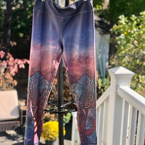 Evolution And Creation Active Leggings - Picture 6 of 9